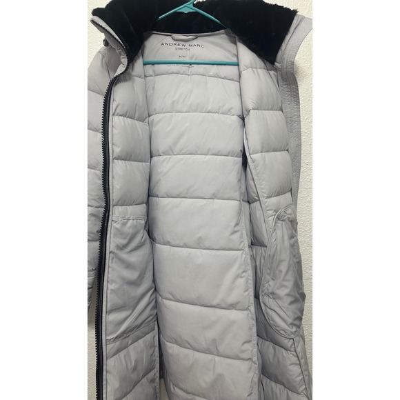 Andrew Marc Stretch Light Gray Hooded Puffer Parka Coat Faux Fur Collar Womens M